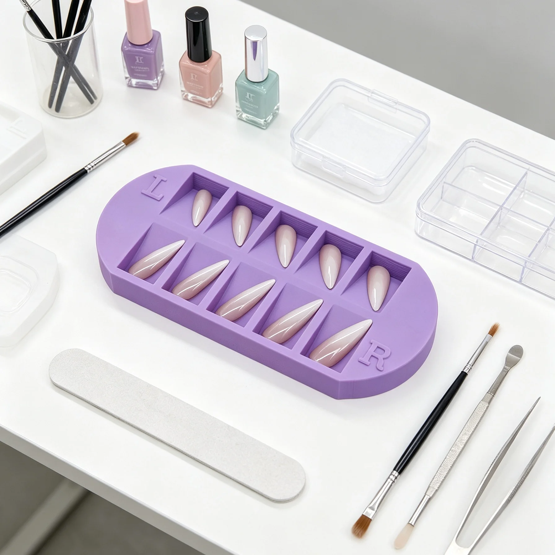8-Grids Nail Tip Storage Tray  - Nail Art Sch 评论和价格